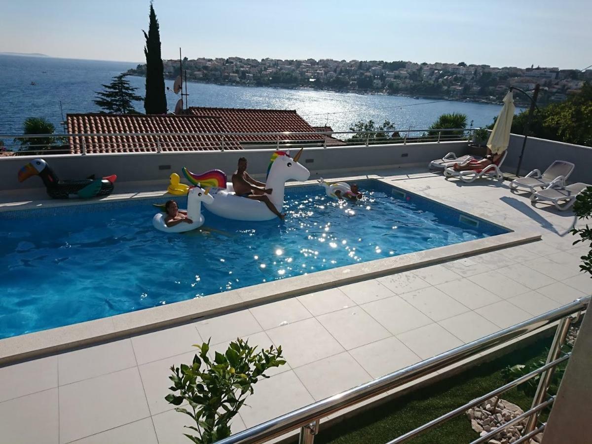 Charming Modern House With The New Swimming Pool - Maya 1 Apartmán